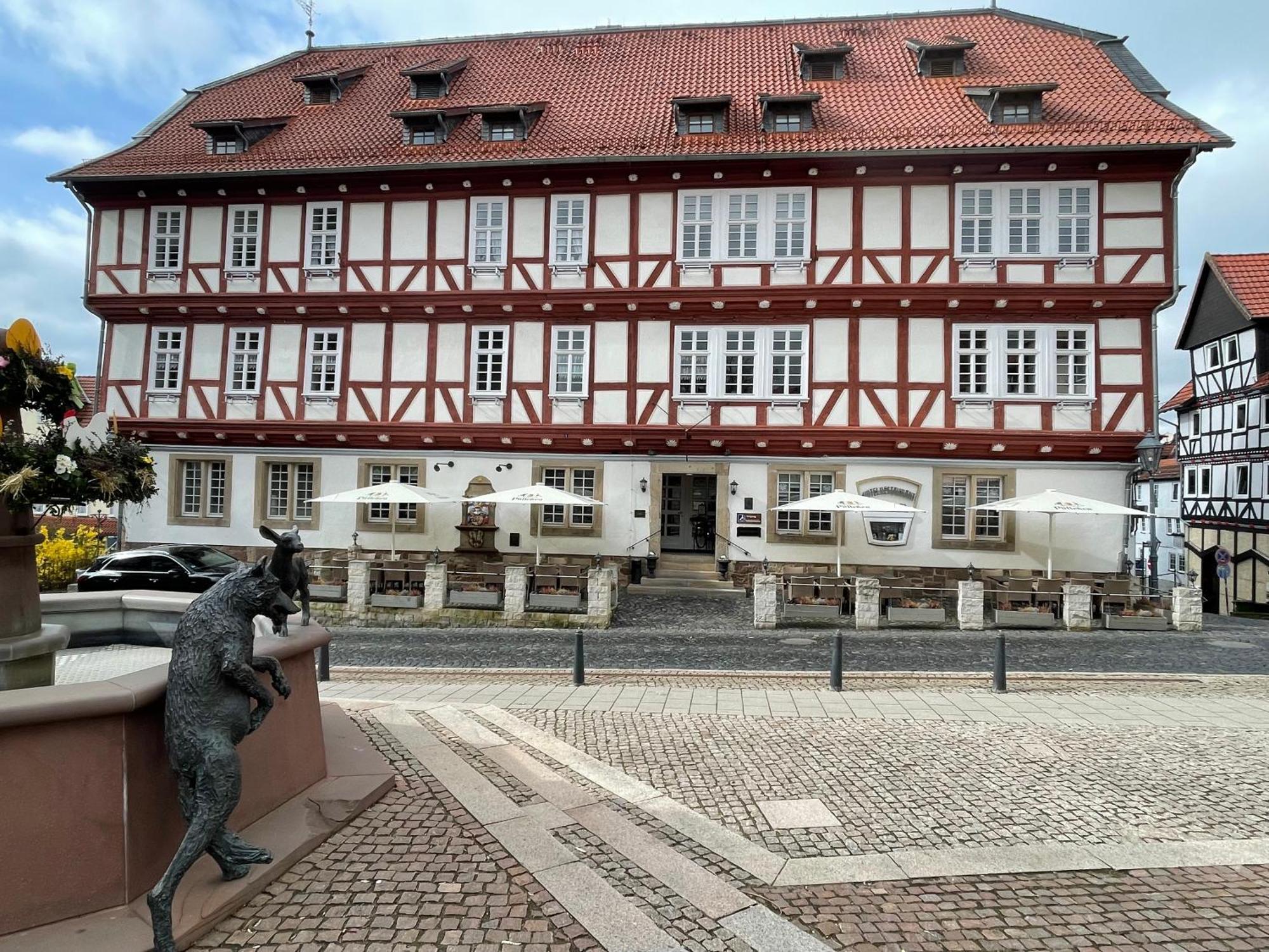 Altes Rathaus Hotel-Restaurant-Café Wolfhagen Extérieur photo