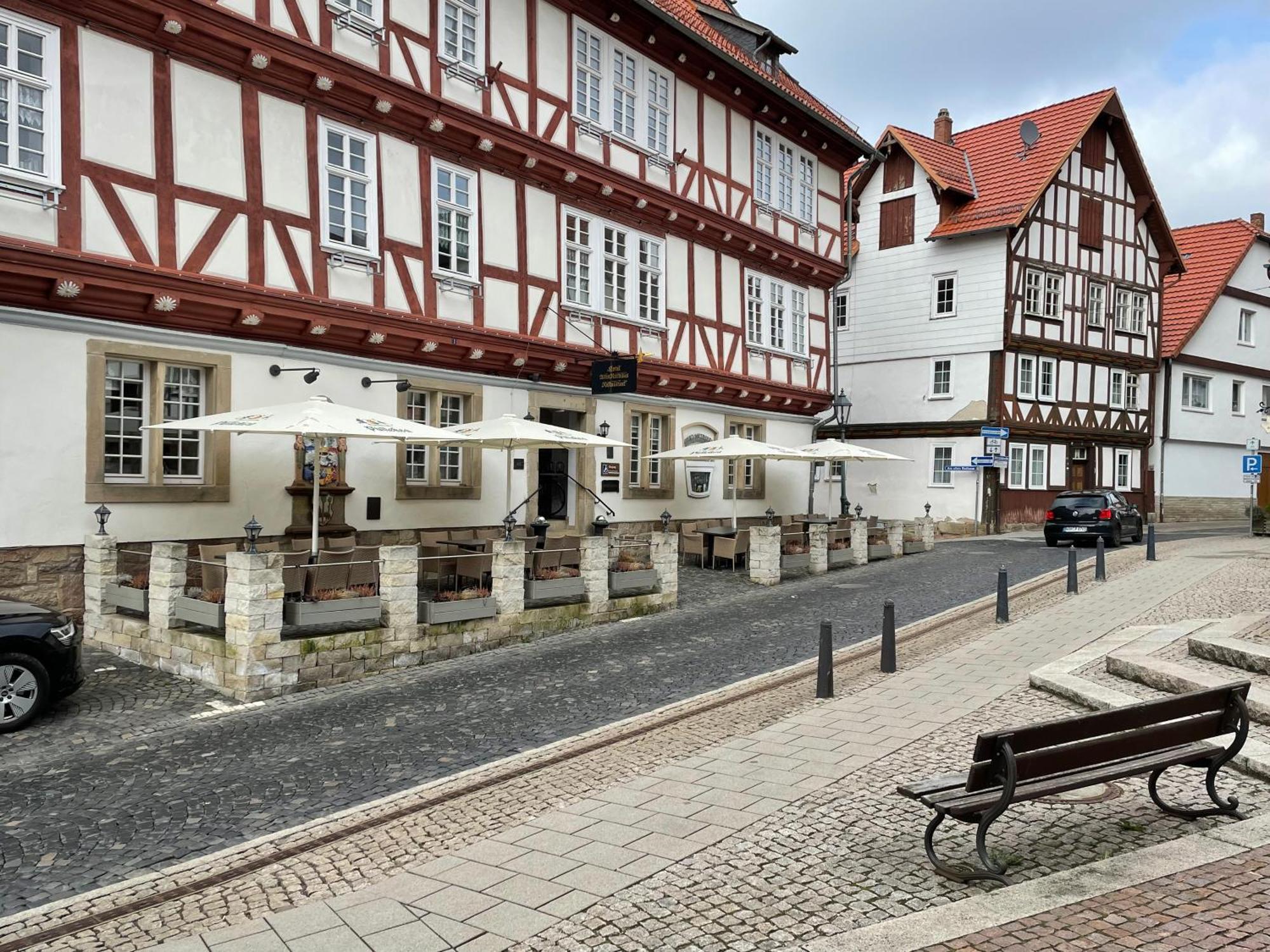 Altes Rathaus Hotel-Restaurant-Café Wolfhagen Extérieur photo