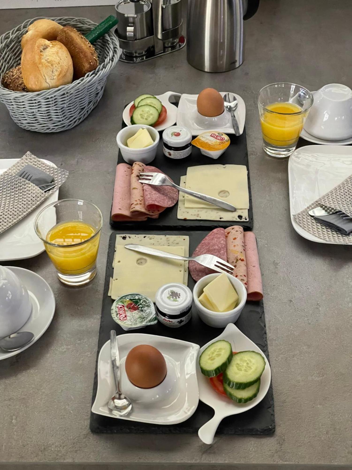 Altes Rathaus Hotel-Restaurant-Café Wolfhagen Extérieur photo